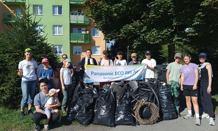 Firemní úklidová akce - Ukliďme Česko 2025